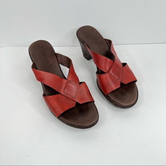 Munro sandals women's 7.5 cross strap slip on open toe heeled red leather - Picture 3 of 12